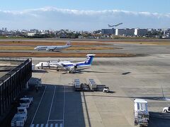 奈良に住む親友を訪ねる旅
東京から飛行機とバスを乗り継いで向かいます。

写真は奈良行きのバスの待ち時間、伊丹空港の展望デッキからの1枚