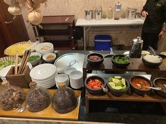 ＜2023/07/16＞
7時ごろ、アクアリホテル朝食。
ここは、麺と卵を料理してくれるところ。
