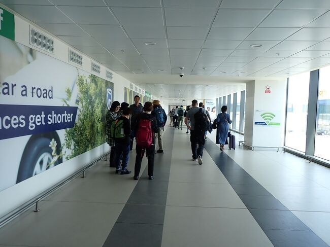 無事にアクラ・コトカ国際空港に到着<br />ガーナの軍人のコトカさんを記念して命名されたそう