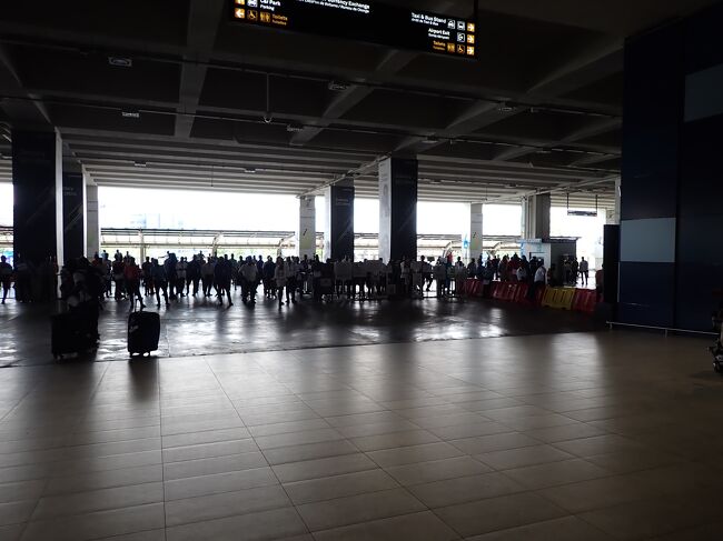 みんな手ぐすね引いて待ち構えてる？