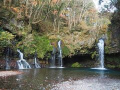 【陣馬の滝】かなり昔ですが、庭に湧水がある家に住みたいなんて思っていたことがありました。