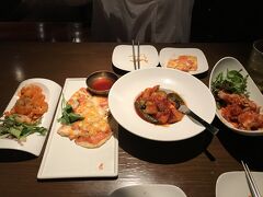 大宮駅に戻って、夕飯は大好きな韓国料理
トッポギ、チヂミ、エビの炒め物、タッカンジョンなど