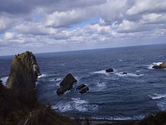 絶景！下の海岸に降りられるようですが熊出没のため出入り禁止になっていました