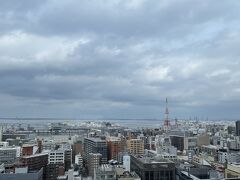 ぐんぐんと街が近づいてきて、福岡に無事到着。