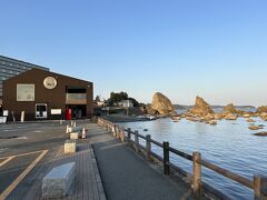 次に向かったのは、道の駅くしもと橋杭岩です