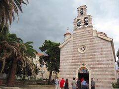 Montenegro・Budva
Crkva （Church of Holy Trinity）
オーソドックスの教会
南欧ぽい雰囲気