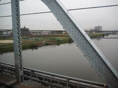 多摩川を渡って東京都へ。