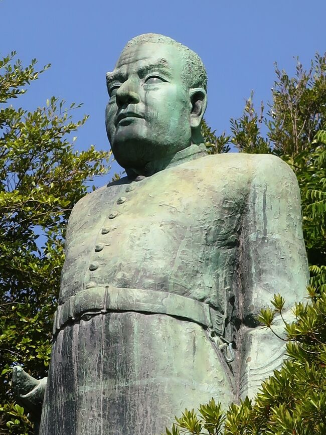 鹿児島-7 西郷隆盛銅像 城山を背に軍服姿 ☆鹿児島市立美術館