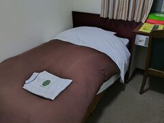 シングルイン新潟第１に泊まりです。
新潟駅から近くなので便利です。