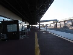 成田空港第二ターミナル喫煙所