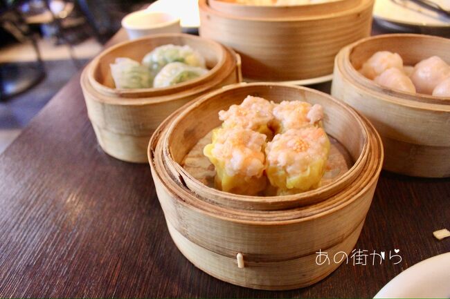 この後、舞台を観るので<br />アルコールは止めて<br />普アル茶にしました。<br /><br />〆て　￡５５.７０〈およそ１０,５００円ほど〉