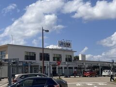 観光列車の終点、七尾駅です。
ここから、花嫁のれん館に歩いて向かいました。