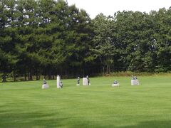 お次はアートヴィレッジへ。
車で10分掛からないくらい。

信じられないけど、全て無料で見れる。
すごいよね～

手入れが行き届いて素晴らしい場所。