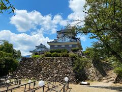 勝山から越前大野に移動し、城に登ってみました。