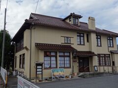 ウィリアム・メレル・ヴォーリズが、初めて設計・建築を行ったアンドリュース記念館。学生時代の友人であるハーバート・アンドリュースの家族などからの資金提供の協力で建てられた建物です。