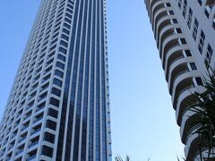 向かって左にある超高層ビル=Q１の展望台は、高さ235m,７７階からの眺めが一望できるようです。