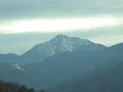 行きの車中から見た甲斐駒ヶ岳