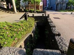 金沢城惣構跡 (西内惣構跡尾山神社前遺構)。
【午後再訪部分】