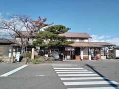 お次は松代駅跡へ。
こちらも無料で見学できます。