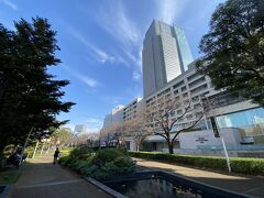 乃木坂から六本木方面に少し進むとあるのが東京ミッドタウンです。