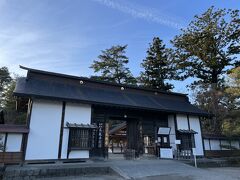 つづいて毛越寺へ　ここも世界遺産構成資産
しかも国の特別史跡かつ特別名勝に二重指定されている
四寺廻廊のひとつなので御朱印もいただきました