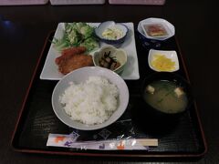 前日夜の列車で新宮に到着した私。ホテルの朝食を食べて一日のエネルギー補給もバッチリ。
