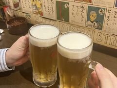 hikkoさんと再合流してJAL部のプチ忘年会。
4月の福岡、5月の那覇、8月の盛岡からの伊丹、10月の伊勢と台湾。いろいろありましたね。
全て大切な思い出です。