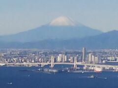 横浜ベイブリッジと富士山