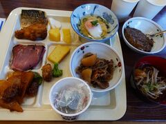 おはよーございます♪
2回目の朝食です。前日同様盛り沢山(^^)v
