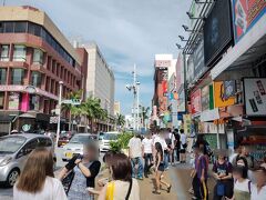 15時頃の国際通り

人も増えてきました！