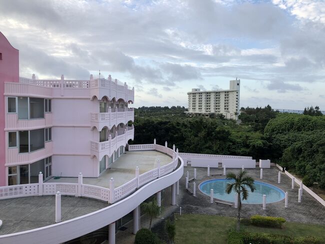 お隣の<br />東急ホテル<br /><br />いつかは泊まりたいです