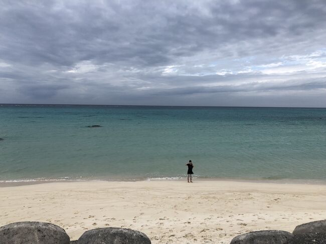 池間大橋手前のビーチ<br /><br />