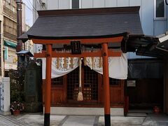 二階町から少し南（駅側）へ行くとある小さな神社です
商店街の鎮守様でしょうか・・・ゆかたまつりが行われる神社だとか