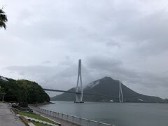 観潮船をおり、よしうみいきいき館で昼食をとりました。
多々羅しまなみ公園へから多々羅大橋を眺めました。渡りましょう。