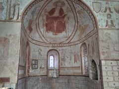 サンセヌリ教会の内部です、12C？に描かれたフレスコ画