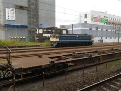 2023.11.06　蘇我
蘇我に到着。コキの後ろに先ほどのＥＦ６５が休んでいた。