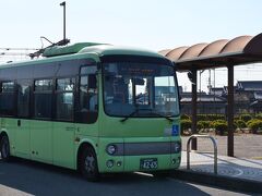 三木鉄道の廃線のあとは、小さなバスが運行されています。
この便に乗ったのは私と小学生くらいの男の子と若いお母さんの３人だけ。

２人は三木鉄道の終点三木駅が鉄道公園になっており、そこに降りていました。