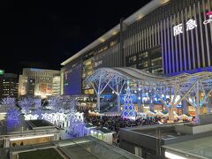 駅前のイルミネーションは、冬の風物詩。
62万球もの壮大なイルミネーション 「光の街・博多」が素晴らしい。