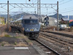 鹿児島中央駅まで特急「きりしま7号」に乗車します。