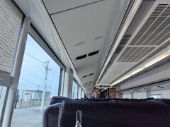 富岡停車。
なかなか発車しない。
いやな予感しかない。

やがて車掌の放送が・・・
「車内で急病人が発生しました。現在、救急車を要請しております。発車までしばらくお待ちください」

トラブルの神様「待たせたな」
A「・・・・・・」

まあ、急病人ならしょうがないよね。待ちましょう。