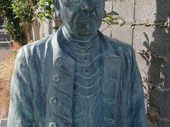 駿府にゆかりの、江戸時代初期の商人、山田長政の像。タイで活躍したとのこと。