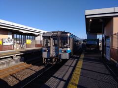 14:54　高知までの直通列車に乗車
先ほどのみかん、車内で食べました！