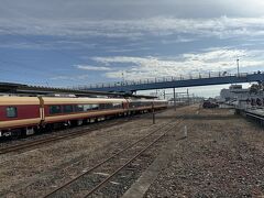 ★13：10
高萩駅に到着。ここで一旦全員下車となり、列車も車庫へ回送となります。