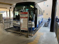 初めて電車とバスを利用して草津温泉へ来ましたが、立派なバスターミナルでございました。