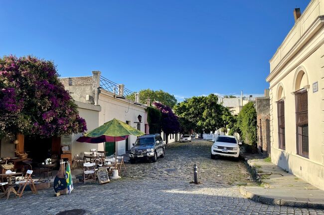 前回かなり歩いたので今回はこぢんまりとセントロを散策。