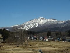 =秋田駒ヶ岳=
十和田八幡平国立公園の南端にあり、標高1,637mを誇る秋田県第一の高峰です。
素晴しい眺望と、北日本一といわれる数百種の高山植物の宝庫なんだとか。

これは登ってみたいですね。