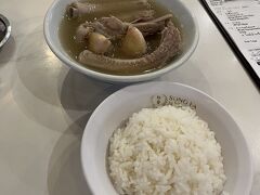 ソンファ肉骨茶