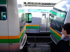 籠原駅で前の5両は切り離しです。