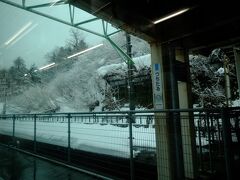 土樽駅
雪がたくさん残っています。