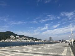 県美からも見えた海沿いの公園へ